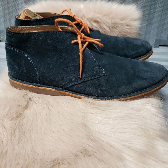 Clarks Blue Suede chucka Men's Shoe - Picture 1 of 6